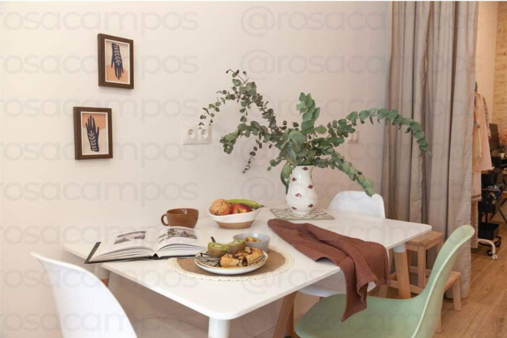 ולנסיה Rb - Urban Loft Retreat, Comfort & Good Location מראה חיצוני תמונה
