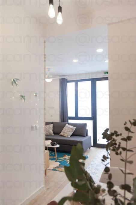 ולנסיה Rb - Urban Loft Retreat, Comfort & Good Location מראה חיצוני תמונה