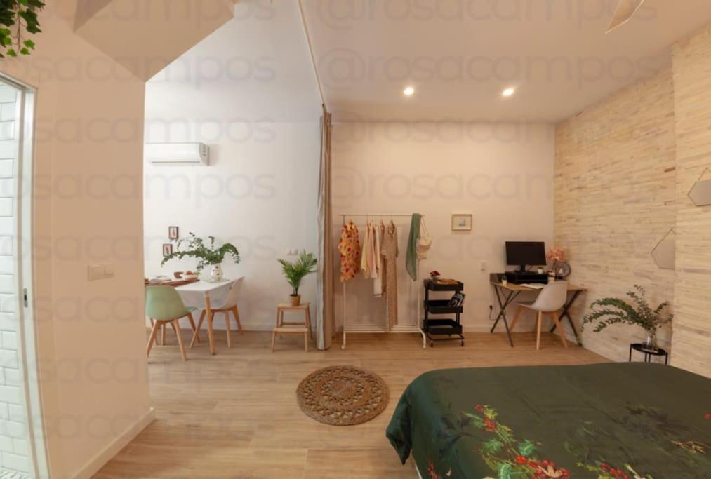ולנסיה Rb - Urban Loft Retreat, Comfort & Good Location מראה חיצוני תמונה