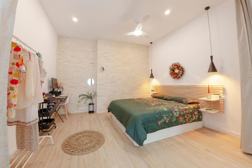ולנסיה Rb - Urban Loft Retreat, Comfort & Good Location מראה חיצוני תמונה