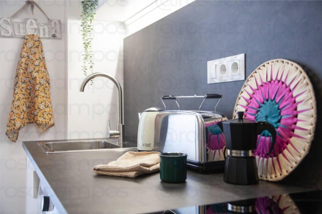 ולנסיה Rb - Urban Loft Retreat, Comfort & Good Location מראה חיצוני תמונה