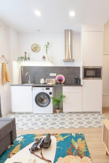 ולנסיה Rb - Urban Loft Retreat, Comfort & Good Location מראה חיצוני תמונה